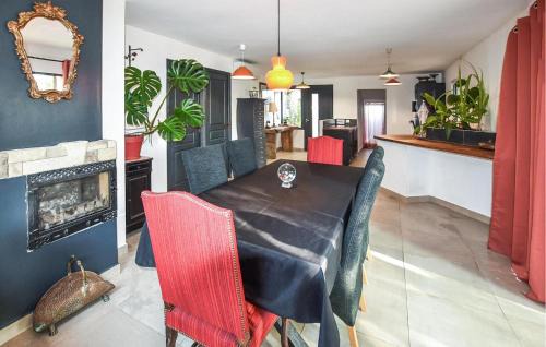 Jonquieres House | Amazing Home In Jonquières
