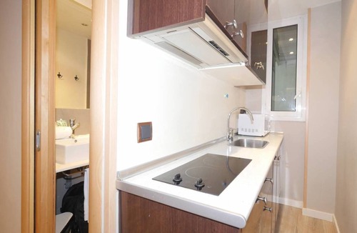 Gothic Quarter Apartment | Ample Bolsa estándar tipo 2