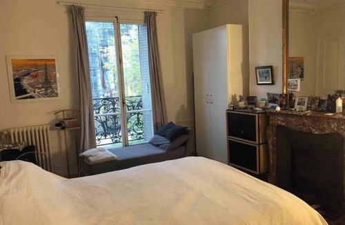 Sorbonne Apartment | AN EXCEPTIONAL RESIDENCE WITH NOTRE-DAME & SEINE VIEW IN A HAUSSMANNIAN BUILDING