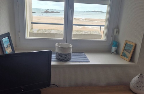 Saint-Lunaire Apartment | An iodized stay by the sea on the splendid Emerald Coast.