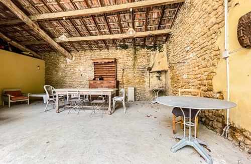 Rochegude House | Ancien Corps de Ferme Avec Piscine au Coeur des Vignes en Drôme Provençale