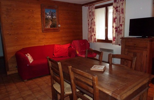 Saint-Martin-de-Belleville Apartment | Ancolie apartment located 50 meters from shops and the ski lift