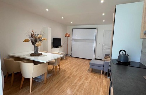 Ensues-la-Redonne Apartment | Andromède