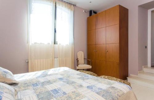 Vallcarca i els Penitents Bed & Breakfast | Anita's Bed and Breakfast