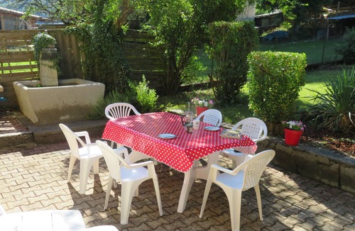 Giez House | Annecy. Character property close to Lake Annecy with beautiful mountain views.
