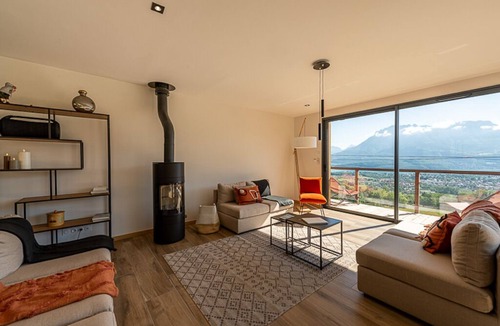 Saint-Jorioz Ski Chalet | Annecy happy lodge duplex 9 pers lake view jacuzzi