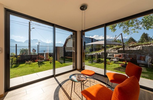 Saint-Jorioz Apartment | ANNECY HAPPY LODGE 5 PERS LAKE VIEW JACUZZI TERRACE