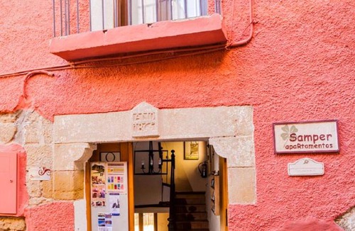 Santa Eulalia de Gallego Apartment | Apartamentos Casa Samper