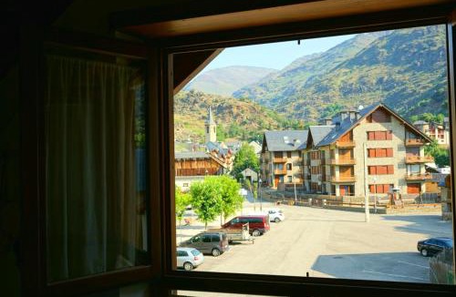 Esterri D'Aneu Apartment | Apartament encantador, familiar i lluminós by RURAL D'ÀNEU