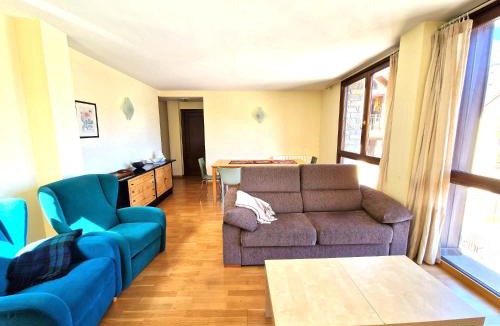 Esterri D'Aneu Apartment | Apartament familiar amb vistes by RURAL D'ÀNEU