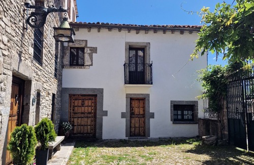 Biescas Apartment | Apartamento Bohemio, Acogedor y Tranquilo, Céntrico Cerca de Todo los Servicios
