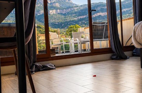 Monistrol de Montserrat Apartment | Apartamento en Montserrat- Montserrat Paradise Apartament