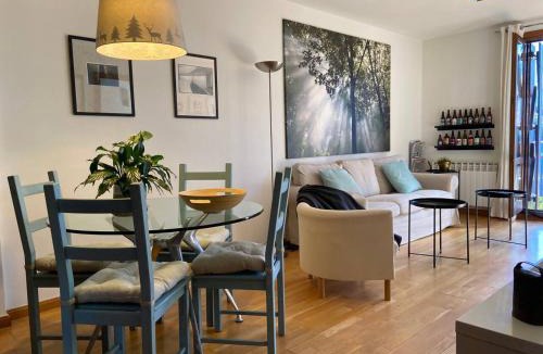 Tramacastilla de Tena Apartment | Apartamento Linar l Wifi l Vistas l P & Trastero