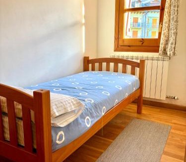 Benasque Apartment | Apartamento Lamatriz Dequin Edificio Sayo 8