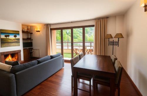 Espui Apartment | Apartamento Vall Fosca con espectaculares vistas y jardín privado