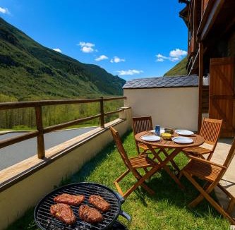 Espui Apartment | Apartamento Vall Fosca con espectaculares vistas y jardín privado