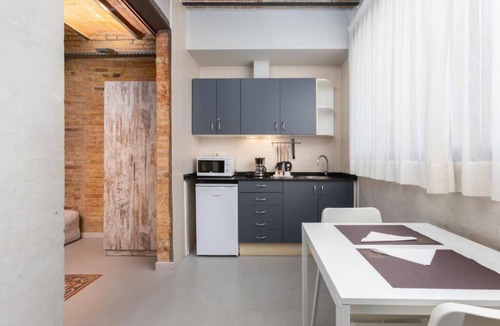 La Maternitat i Sant Ramon Apartment | Apartamentos DV