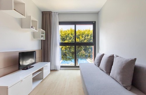 Castelldefels Apartment | Apartamentos Royal Marina Gardens