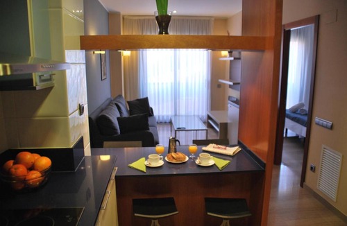 El Camp de l'Arpa del Clot Apartment | Apartaments Independencia