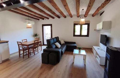 La Pobla de Lillet Apartment | Apartaments La Pedra La Pobla de Lillet 2n