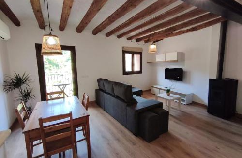 La Pobla de Lillet Apartment | Apartaments La Pedra La Pobla de Lillet 2n