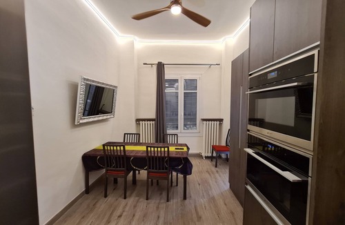 Vic Apartment | Apartaments Vicus 3, with views of the Plaza Mayor de Vic
