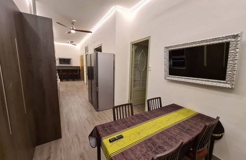 Vic Apartment | Apartaments Vicus 3, with views of the Plaza Mayor de Vic