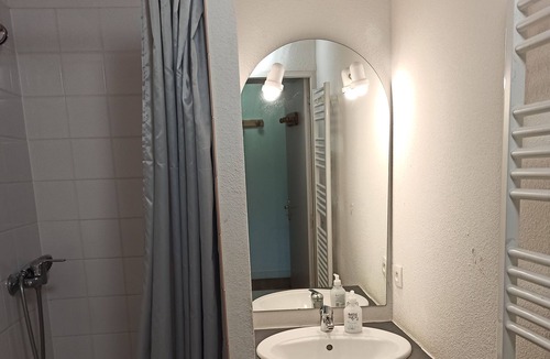 Besse-et-Saint-Anastaise Apartment | Apartment for 6-8 people in Super-Besse