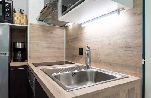 Saint-Francois-Longchamp Apartment | Apartment 'Appartement 4-6 Personnes' with Mountain View, Balcony and Wi-Fi