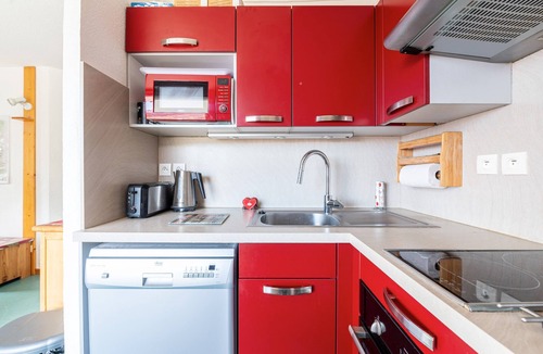 Saint-Francois-Longchamp Apartment | Apartment 'Appartement Bdl' with Mountain View and Balcony
