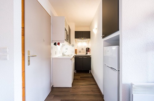 Saint-Francois-Longchamp Apartment | Apartment 'Vacation Rental' with Mountain View and Balcony