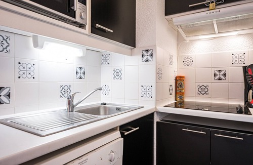 Saint-Francois-Longchamp Apartment | Apartment 'Vacation Rental' with Mountain View and Balcony