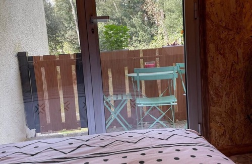 Saint-Georges-de-Didonne Apartment | Apartment "Le Pélican" with Private Terrace, Balcony and Wi-Fi