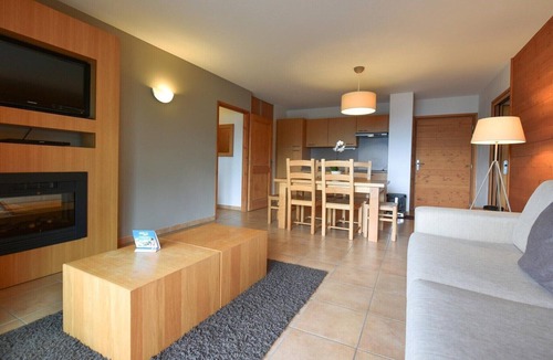 Sainte-Foy-Tarentaise Apartment | Apartment in Sainte-Foy near Ski Lifts