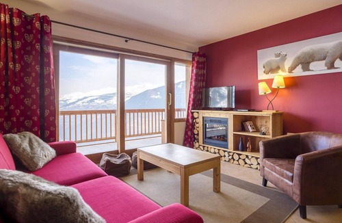Sainte-Foy-Tarentaise Apartment | Apartment in Sainte-Foy near Ski Lifts