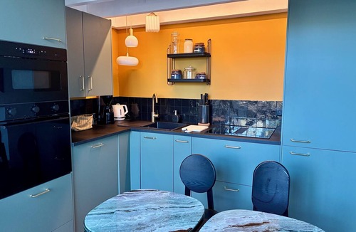 Carantec Apartment | Apartment 2/4 pers. 3 *, terrace 25m2 - 50m beach and GR34. Dogs welcome