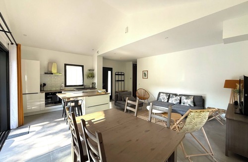 Biscarrosse Apartment | Apartment 3*, 68m2 +garden, 4 pers, 2 bdrms, at Golf BISCARROSSE, Lac Nord, Océan