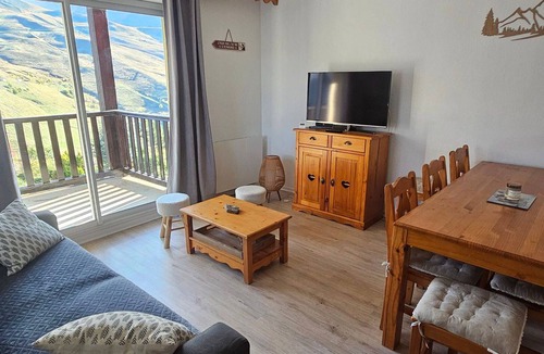 Gouaux-de-Larboust Apartment | Apartment 8 ppl, Peyragudes, near slopes and parking