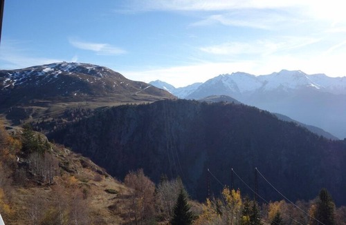 Bergers Apartment | APARTMENT ALPE D'HUEZ IN SIERRA NEIGHBORHOOD