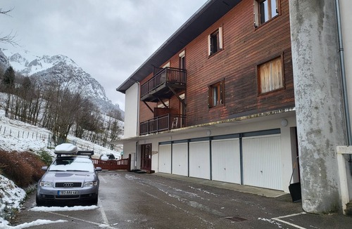 Montmin Apartment | Apartment Annecy Located next to the Col de la Forclaz Annecy