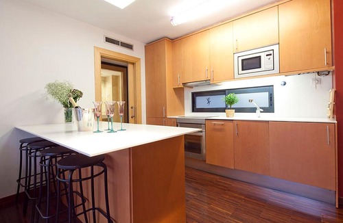 Sant Gervasi Apartment | Apartment Barcelona Rentals - Sarria Apartments Near Center