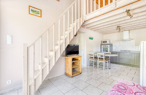 Queyrac Apartment | Apartment Between Vineyards and Ocean – A Nature Escape with Comfort
