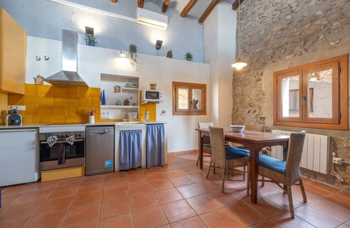 Pira House | Apartment 'Cal Capdevila Dúplex' with Mountain View, Wi-Fi and Air Conditioning
