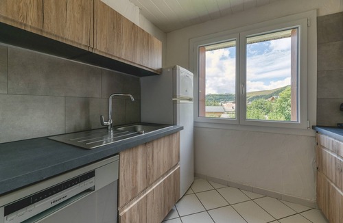 Bergers Apartment | Apartment 'Choucas' with Mountain View and Balcony
