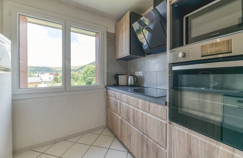 Bergers Apartment | Apartment 'Choucas' with Mountain View and Balcony