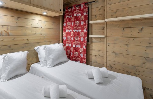 Le Praz Apartment | Apartment Courchevel, 2 bedrooms, 4 persons