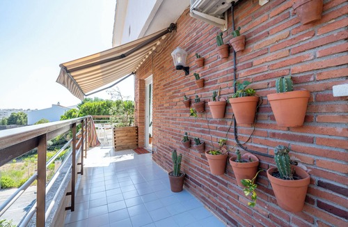 Segur de Calafell Apartment | Apartment "Edifici França" with Private Terrace & Wi-Fi