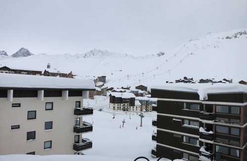 Le Lavachet Apartment | APARTMENT ENTIRELY RENOVATED ON THE SLOPES SOUTH WEST FACING - ROCHE ROUGE B23