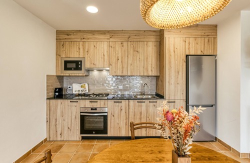 La Vall d'en Bas Apartment | Apartment 'La Cabanya De La Rovira - Baix' with Mountain View, Terrace and Wi-Fi