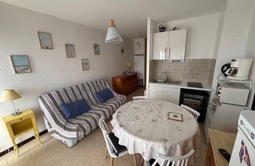 Balaruc-les-Bains Apartment | Apartment facing the lagoon: pets allowed, near the thermal baths